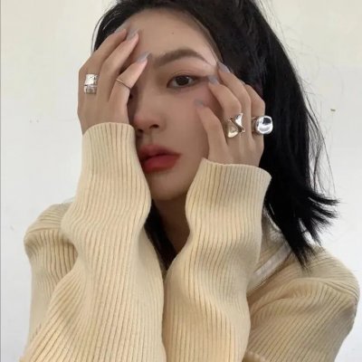 骚动时节的少女们啊海报